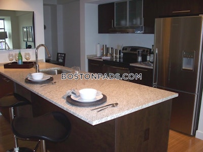 Fenway/kenmore Extremely beautiful 1 Bed 1 Bath on Boylston St  Boston - $4,371