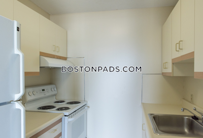 Brookline Wonderous 1 Bed 1 Bath  Boston University - $2,990