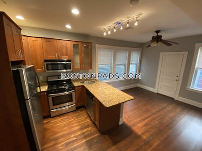 Mission Hill Deal alert on a Fantastic 5 bed 2 bath apartment right on Mission Hill Boston - $6,795