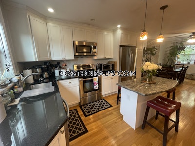 North End Renovated Duplex 2 Bed on Snow Hill St. in North End  Boston - $3,700