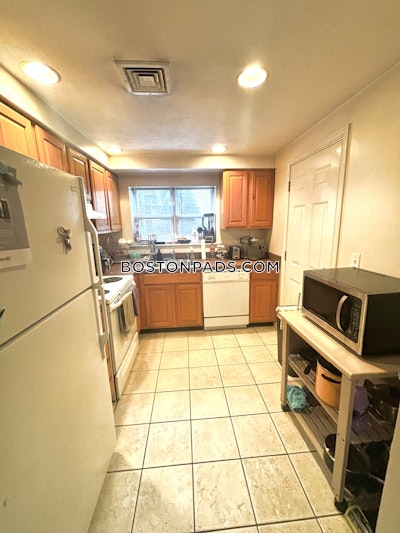 Brighton 2 Beds 1 Bath Boston - $2,750