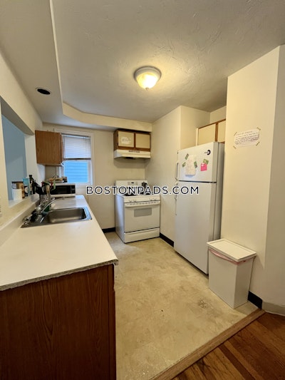 Lower Allston 4 Beds 1 Bath Boston - $4,200