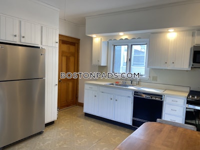 Somerville 5 Beds 2 Baths  Tufts - $7,500