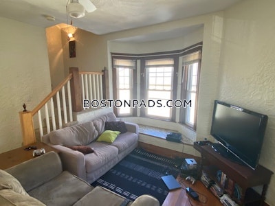 Medford Unreal 5 Beds 2 Baths on Quincy St.  Tufts - $6,500