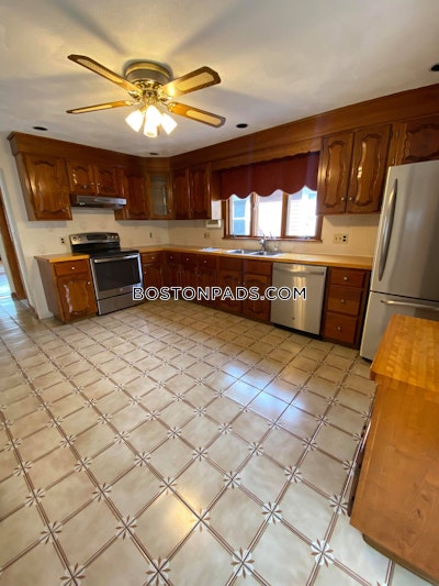 Somerville 6 Beds 2 Baths Tufts  Tufts - $7,800