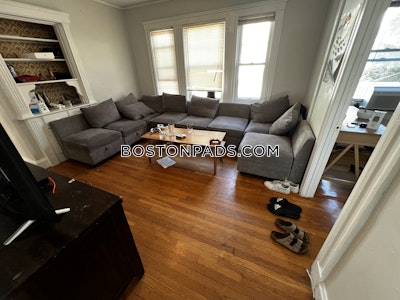 Somerville 4 Beds 1 Bath  Tufts - $5,180