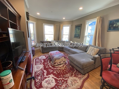 Roxbury 3 Beds 3.5 Baths Boston - $4,800 50% Fee