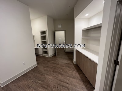 Wellesley 1 Bed 1 Bath - $3,341