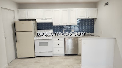 Cambridge 3 Beds 2 Baths  Porter Square - $3,300 No Fee