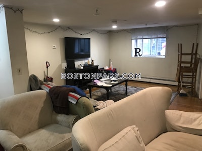 Allston/brighton Border 3 Beds 1.5 Baths Boston - $3,200