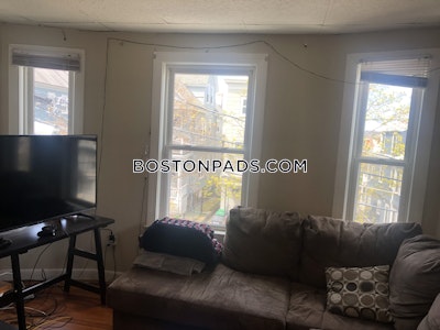 Somerville 5 Beds 2 Baths  Tufts - $6,000