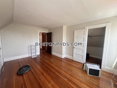 Somerville 6 Beds 2 Baths  Tufts - $5,400 50% Fee