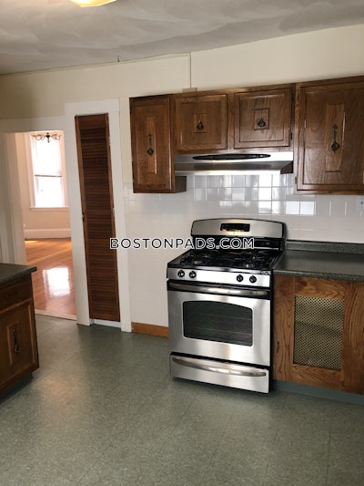 Somerville Apartment for rent 3 Bedrooms 1 Bath  Tufts - $3,250