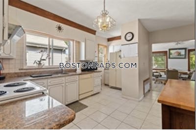 Medford 6 Beds 2 Baths  Tufts - $7,800