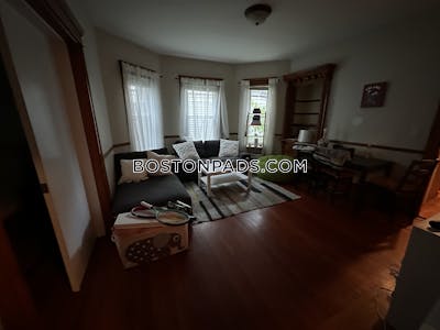 Somerville 5 Beds 2 Baths  Tufts - $6,500