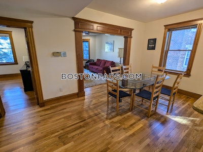 Brookline 3 Bed 2 Bath BROOKLINE- COOLIDGE CORNER $5,200  Coolidge Corner - $6,000